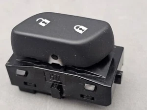 FABRICANTE DE EQUIPOS ORIGINALES GM Bloqueo de Alimentación Bloqueo Interruptor Botón Impala Regal Sonic 22899704 - Imagen 1 de 9