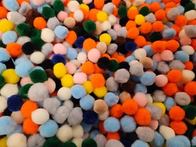 200 pompones artesanales surtidos a granel de 1/2" pulgadas 12 mm Aldastar hechos en EE. UU. Foto 1 de 2