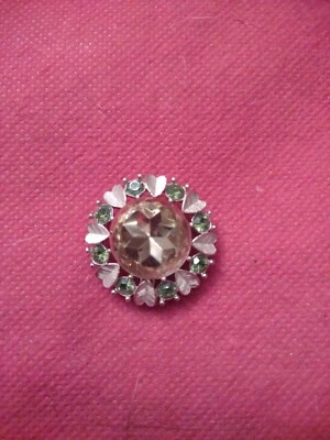 Gorgeous Avon Citrine and Green Crystals. with Goldtone Heart Detail... - Image 1 of 3