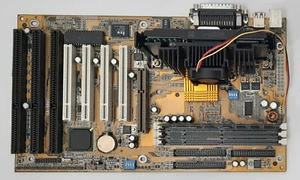 Carte mère rétro Gigabyte GA-6BXC slot 1 AGP ISA + Pentium III 500 MHz + 128 Mo de RAM - Photo 1/3