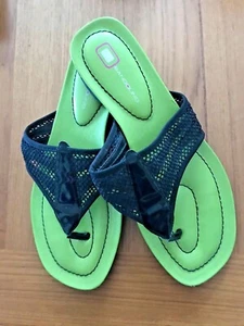 Bandolino Flip Flops /Thongs Lime Green NEW 8M - Picture 1 of 3
