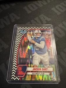 2024 JAXSON DART SP#/48 SCHWARZ WEISS STEALTH BOWMAN UNIVERSITY FOOTBALL KARTE - Bild 1 von 3
