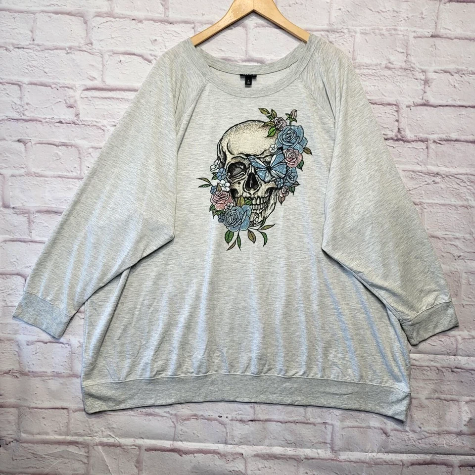 Torrid 6 Sweatshirt Womens 6X Gray Pink Blue Skull Rose Rhinestone Embellished - Image 1 of 4