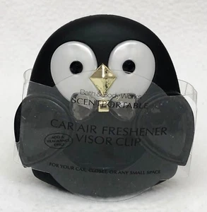 1 Bath Body Works SCHWARZER PINGUIN Fliege duftend tragbar Halter Einheit Auto Visier Clip - Bild 1 von 4