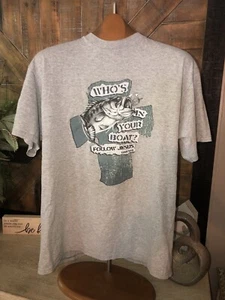 Camiseta De Colección Jesús Para Hombres L Gris Who’s In Your Boat Bass Fishing On A Gildan Tag - Imagen 1 de 8