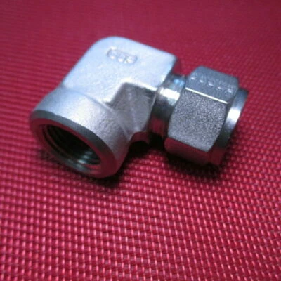 SWAGELOK INTERCHANGE SSP Duo® 5/8" Tube OD x 1/2" NPT Pipe Female ELBOW CONNECTOR 316 Stainless Steel
