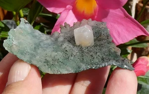 Calcit Kristall auf Chalcedon & Halbpyrit 5,5x3,5cm Mineral Sammlung Stein - Bild 1 von 9