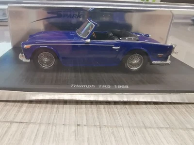 1:43 Triumph TR5 blue - 1968 - Spark S0515 - Immagine 1 di 4