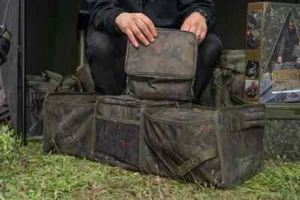 ONE MORE CAST OMC THE DISESSY CLUCKER - Foto 1 di 4