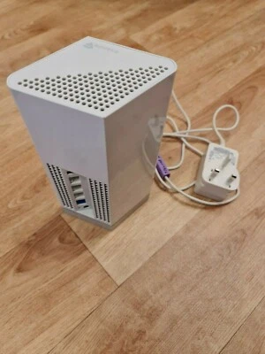 F-Secure SENSE WLAN Router Antivirus Internet Security Firewall - Bild 1 von 3