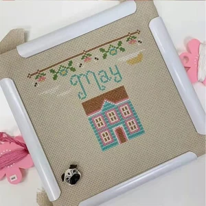 Cross Stitch Hoops Frames Rectangular Cross Stitch Hoop DIY Sewing Tools 24x29cm - Picture 1 of 9