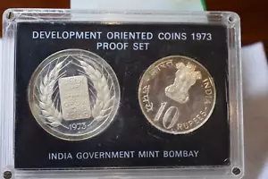 INDIA 1973 FAO PROOF SET - 2 SILVER COINS IN CASE ( stock# 60) - Picture 1 of 2