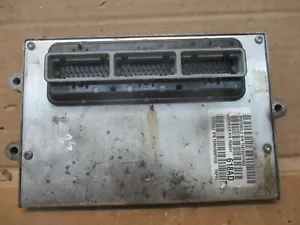 Módulo de control del motor Jeep Wrangler 98 1998 computadora ECM ECU 56041618 - Imagen 1 de 4