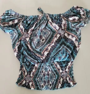 Rue 21 Womens Crop Top Shirt Off the shoulder Blouse, stretchy bottom half - XS - Picture 1 of 10