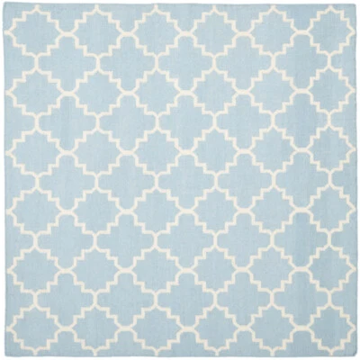 SAFAVIEH Dhurries DHU554B Light Blue / Ivory Rug - Image 1 of 4
