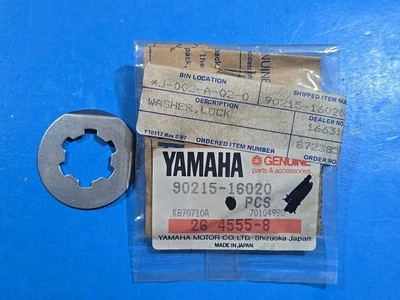 Arandela de bloqueo Yamaha 74-83 DT100 74-76 DT125 74-76 DT175 90215-16020-00 NUEVO DE STOCK Foto 1 de 4