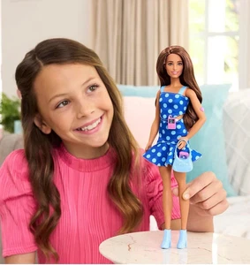 PREVENDITA 2025 Barbie Fashionistas Bambola con Diabete di Tipo 1 - PREVENDITA Limitata - Foto 1 di 2