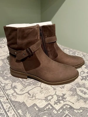 Clark's Collection Leather Ankle Boots Dark Taupe Size 9M Brand New In Box - Image 1 of 4