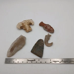 Pfeilspitze Sammlung Konvolut 5 Stein Fisch Haken Herkunft und Details unbekannt lesen  - Bild 1 von 16