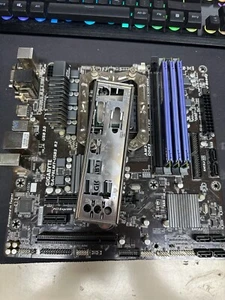Paquete de placa base Gigabyte GA-78LMT-USB3 R2 + AMD FX8300 + 12 GB de RAM envío rápido✅ - Imagen 1 de 1