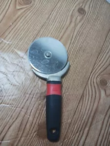 Good Cook Round Pizza Cutter Pizza Slicer - Picture 1 of 3