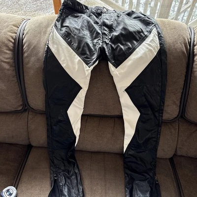 Pantalones de mezclilla MNML de imitación de cuero negros blancos suaves elásticos Moto unisex talla 31 Foto 1 de 4