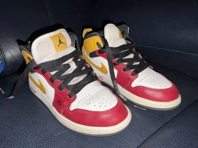 Jordan 1 Mid Motorsport youth size 1Y - Image 1 of 4