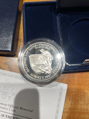 1997 National Law Enforcement Memorial Museum Commemorative Proof Silver Dollar - Image 1 of 4