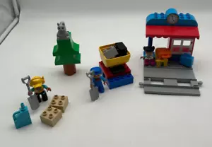 Lego Duplo Eisenbahn aus Set 10874 Bahnhof-Schüttstation-Baum NEU - Bild 1 von 7