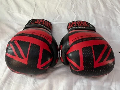 Built To Fight Industries 10oz  MMA GLOVE Boxing Sparing Gloves  VINTAGE - Image 1 of 4
