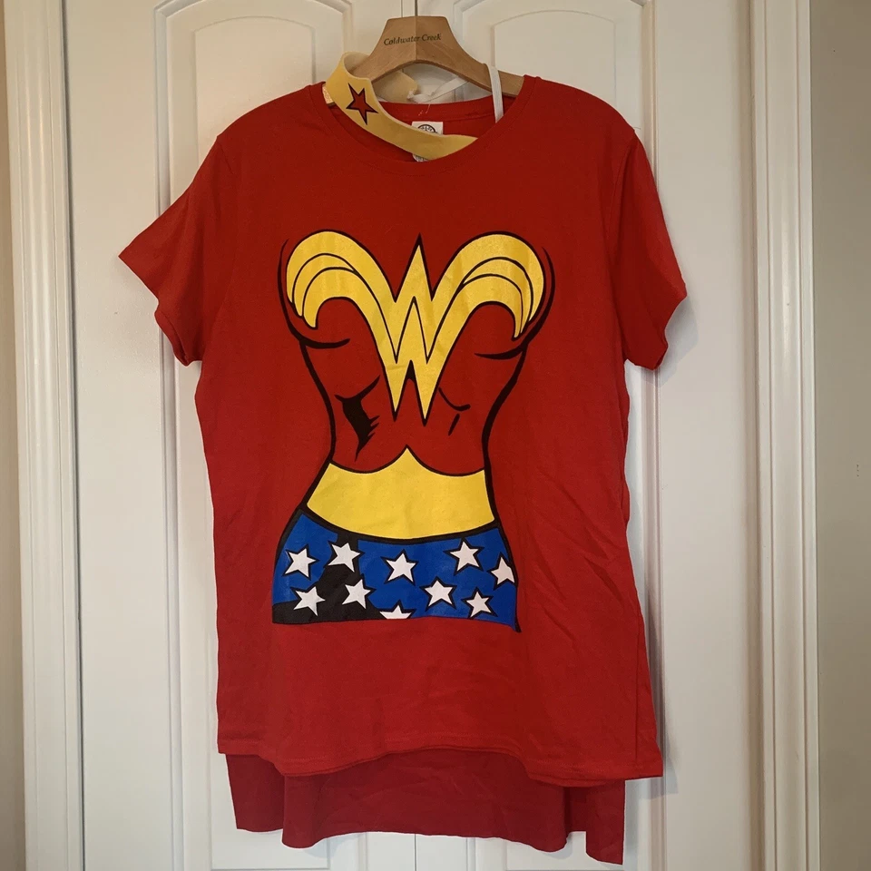 Wonder Woman Costume Shirt & Cape Ladies Sz XL - Image 1 of 4