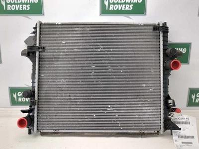 10 11 12 13 14 15 16 17 18 19 Jaguar XJ Radiador principal 3,0 L Foto 1 de 4