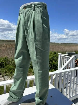 NWT 36 X 31 Bills Khakis M2P-APBL pleated poplin Classic Fit cuffed USA green - Image 1 of 4