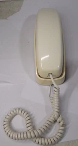 Vintage AT&T Trimline 210 Bisque schnurgebundenes Drucktastentelefon - ungetestet - Bild 1 von 8
