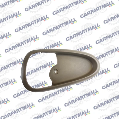 2002-2005 Pontiac Grand Am Front Right Inner Door Handle Bezel Trim 22617652 Foto 1 de 4
