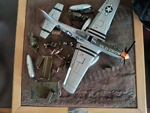 RARO 1 0f 1000 made GMP P-51D-10 Mustang Old Crow 1/35 aereo pressofuso + diorama! - Foto 1 di 9