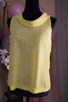 Blusa Vince Camuto feminina sem mangas estampa geométrica amarela e branca XXS - Imagem 1 de 2