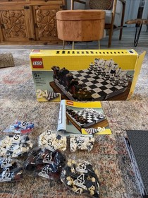 Lego 40174 Iconic Chess - complete set Free Fast Ship With Box Manual Look 👀
