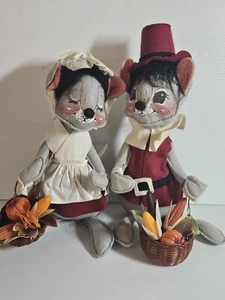 Vintage 1981 Annalee Mobilitee Dolls Pair Of Thanksgiving Pilgrim Mouse 13" - Picture 1 of 7