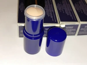 Avon HYDRA FINISH Stick Foundation - Contains Retinyls & Hyaluronic Acid - Picture 1 of 5