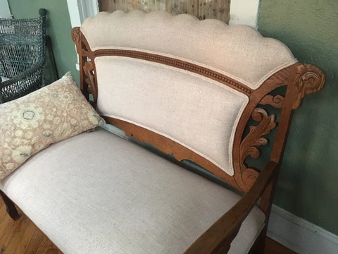 Antique Victorian Golden Oak Parlor Settee Sofa Carved Light Pink Ornate Cover