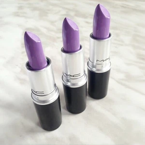 3 Stück x MAC Amplified Creme Lippenstift # Gelockt 3g/0,10 Unzen Voll Neu im Karton Authentisch - Bild 1 von 6