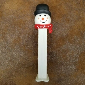 Snowman Pez Dispenser Black Top Hat Red Scarf Christmas Classic Toy Xmas - Picture 1 of 6