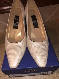 Stuart Weitzman Ossarah Pearl Bone Womens Pumps Heels Shoes Gold Tones 7M - Picture 1 of 12