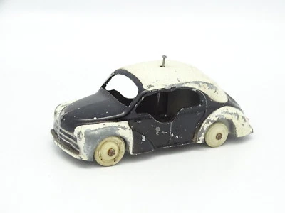CIJ 1/43 - Renault 4CV POLIZIA - Immagine 1 di 3