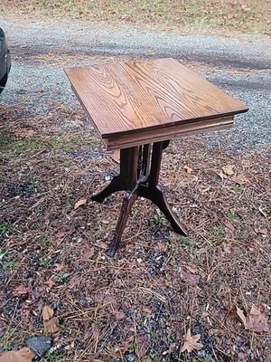 Mesa de salão vintage vitoriana East Lake - Imagem 1 de 4