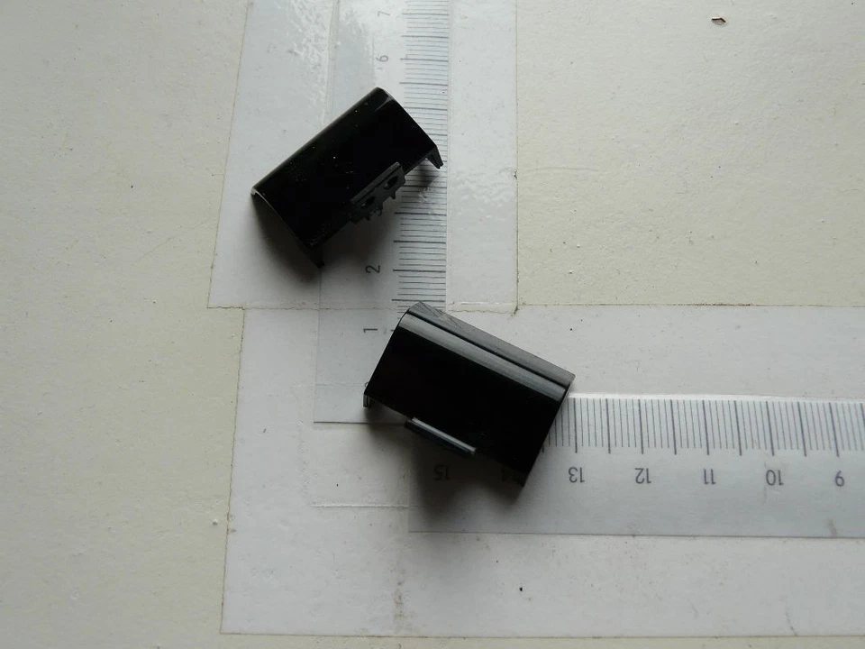 Display Scharnier Abdeckung aus einem  HP Pavilion G7-2223sg - Bild 1 von 1