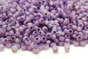 Cuentas de semillas de lavanda redondas Miyuki Rocailles 6/0 forradas en plata RR-574 - Imagen 1 de 1