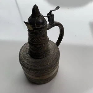 Antigua cafetera Big Dallah rara yemen saudí - Imagen 1 de 10