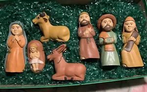 Vintage 1997 Nativity 7 Piece Figurine Set Pottery Terra-Cotta hand-pain Rare! - Picture 1 of 3
